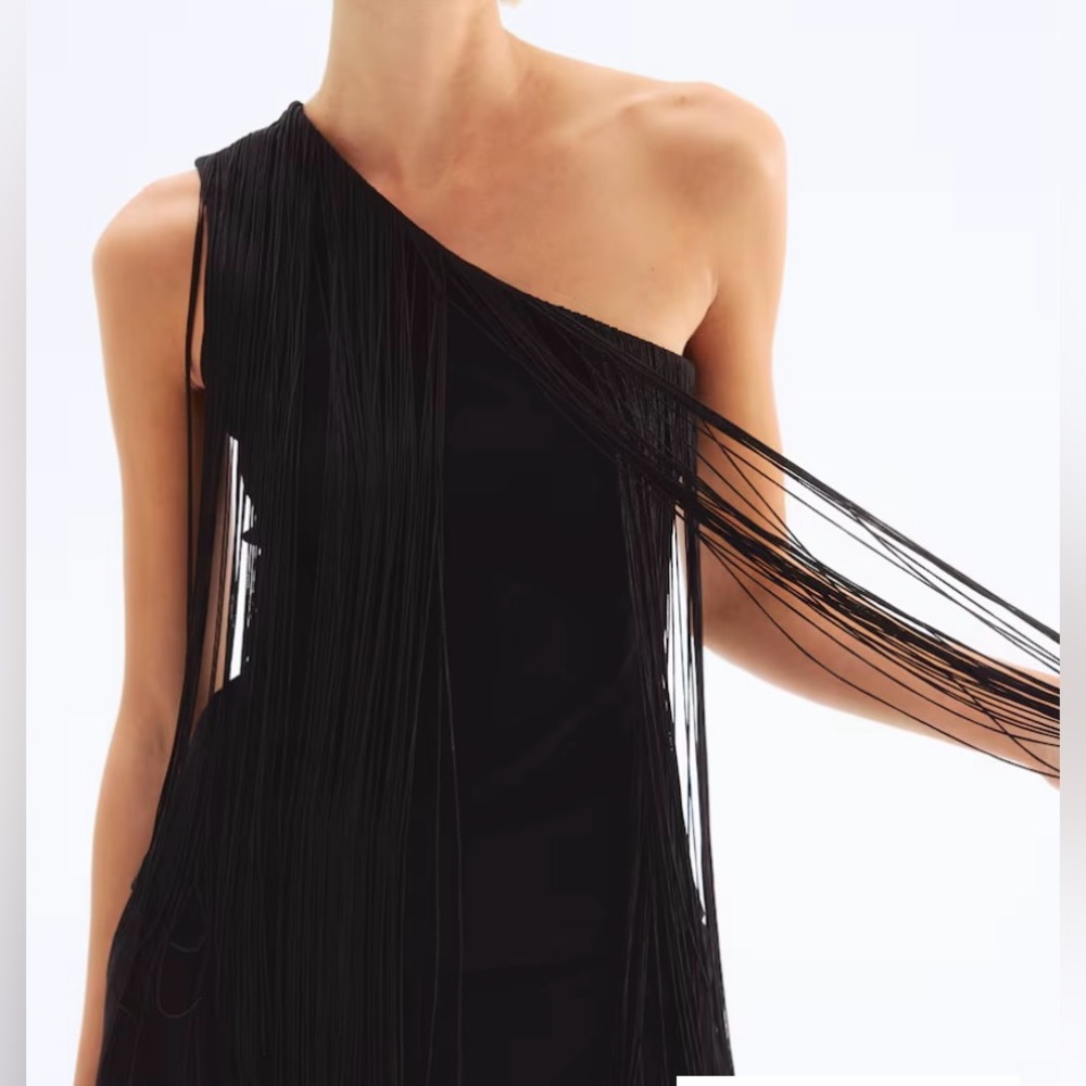 H&M Black One-Shoulder Front Fringe Top - Size S - NEW - Picture 9 of 10